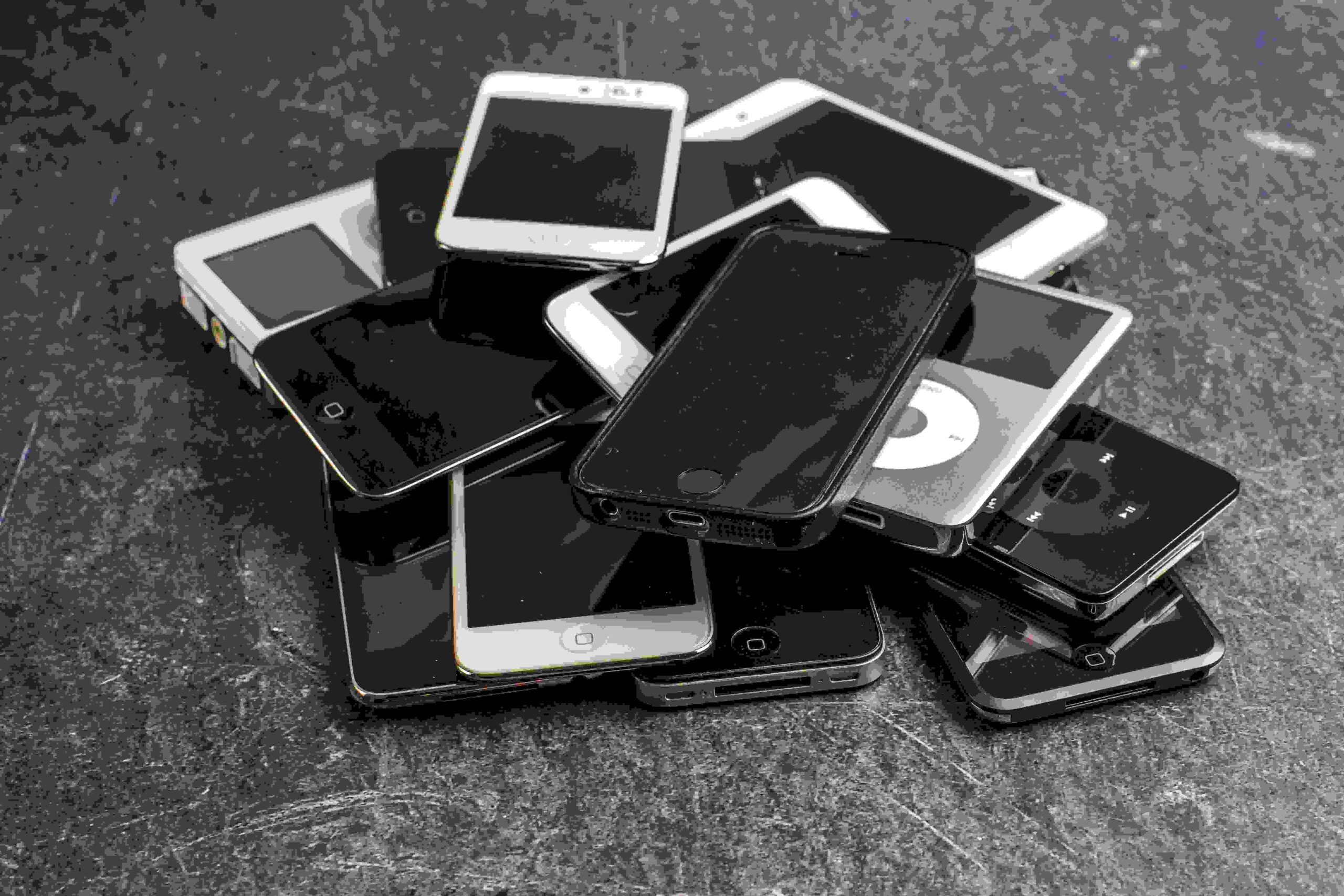 Cleaning Electronic Devices Safely at Home